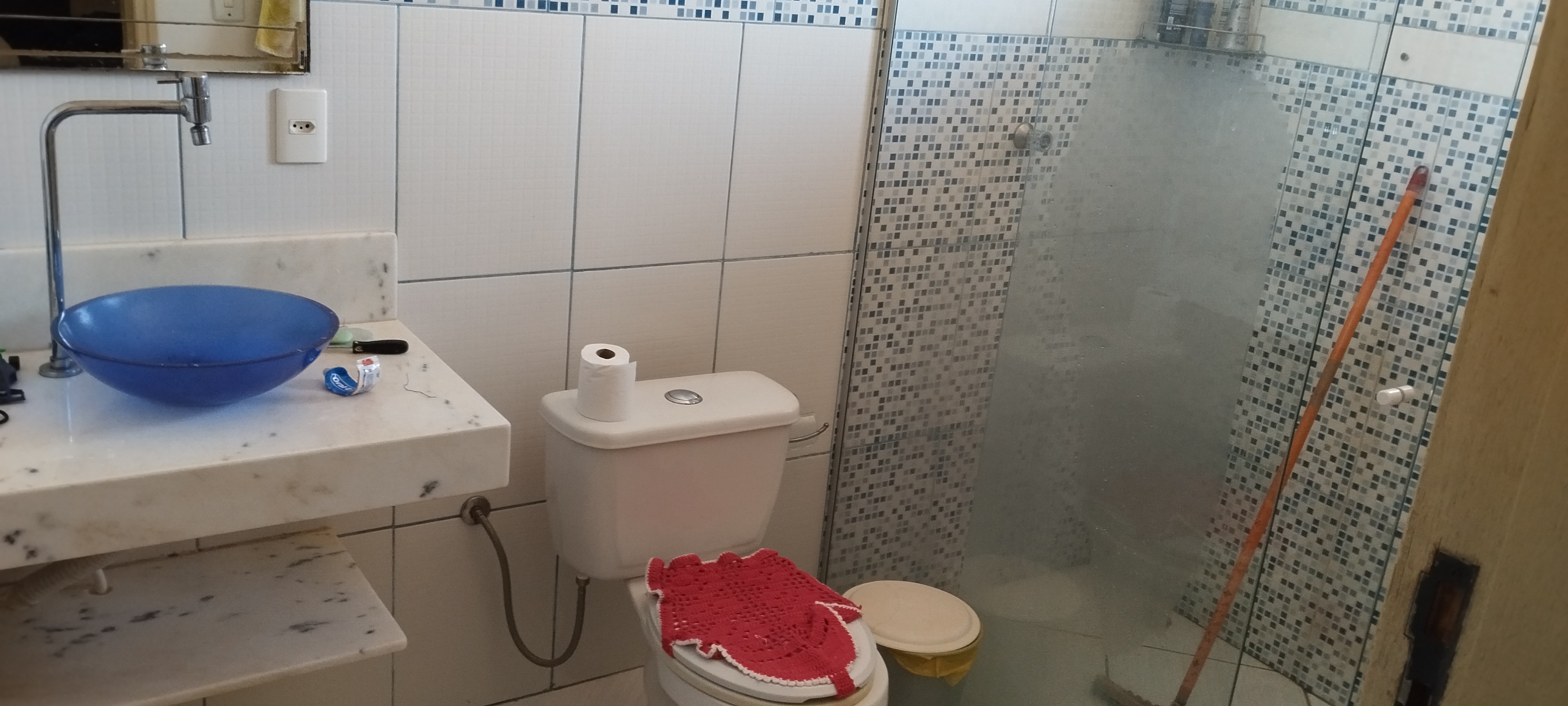 Sobrado à venda com 3 quartos, 200m² - Foto 2