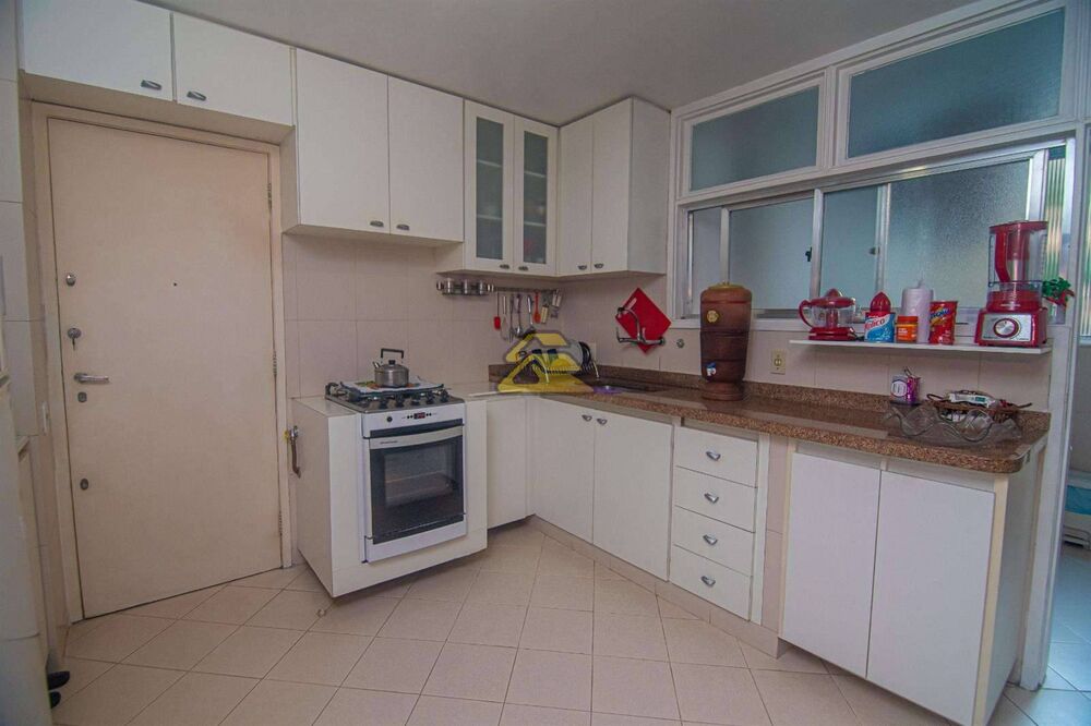 Apartamento à venda com 4 quartos, 150m² - Foto 12