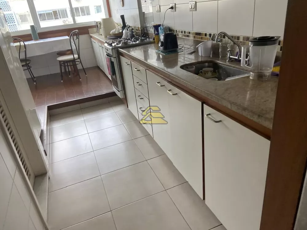 Cobertura, 3 quartos, 220 m² - Foto 1