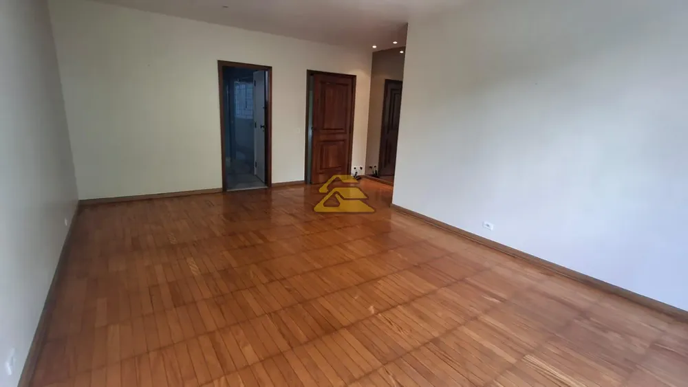 Casa, 6 quartos, 270 m² - Foto 8