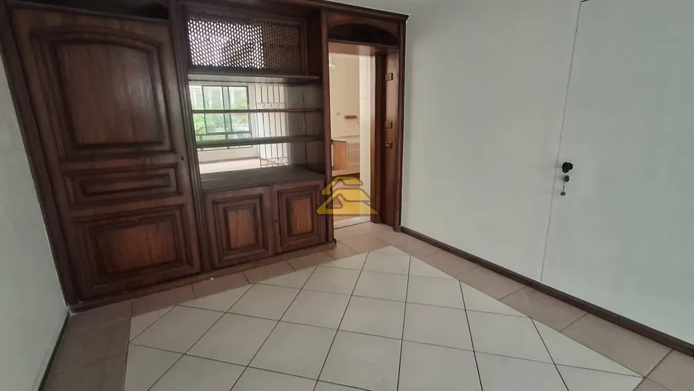 Casa, 6 quartos, 270 m² - Foto 22