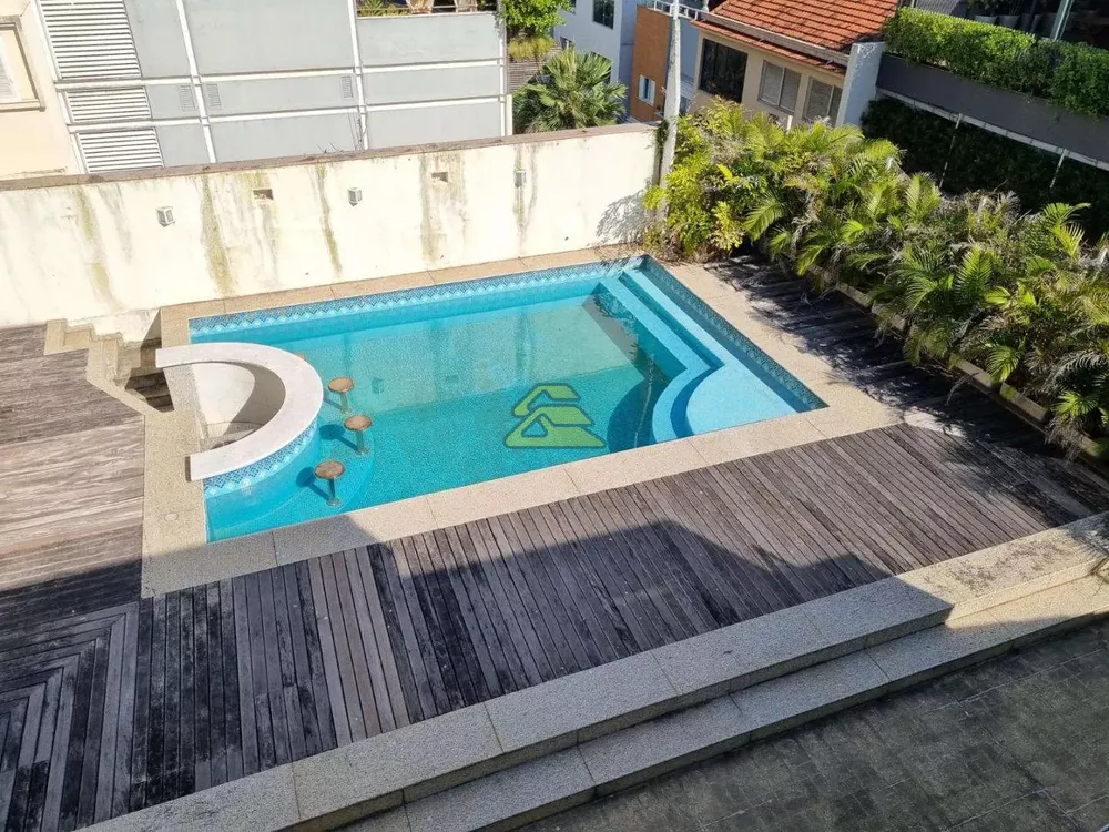 Casa, 6 quartos, 1397 m² - Foto 21