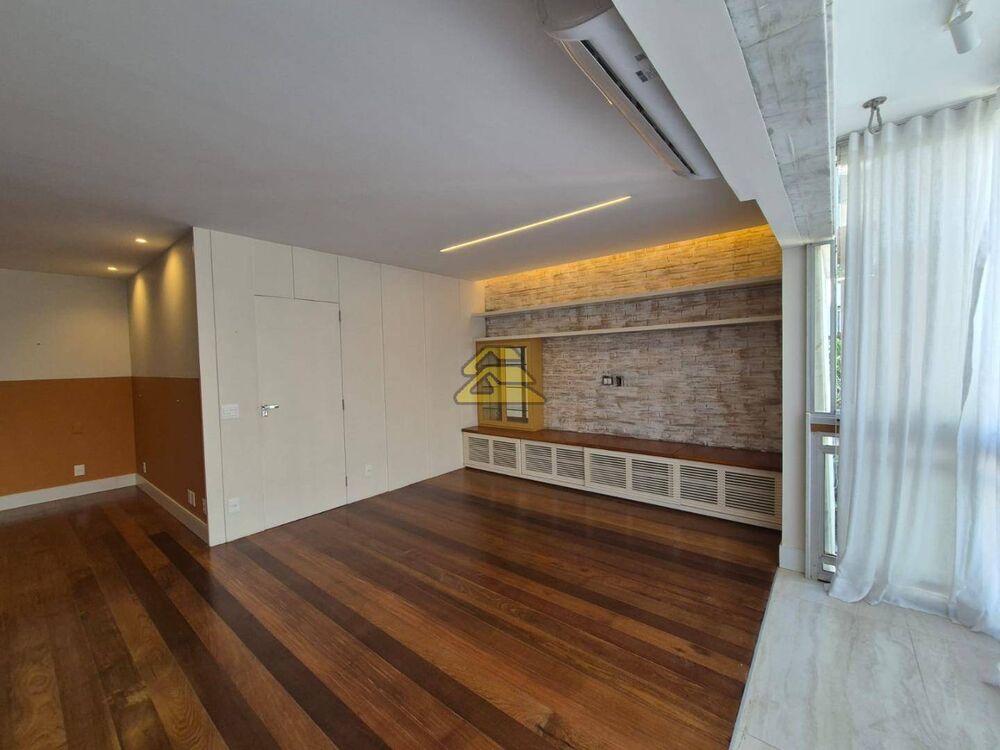 Apartamento à venda com 3 quartos, 140m² - Foto 3