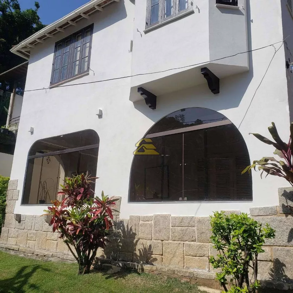 Casa, 5 quartos, 284 m² - Foto 1