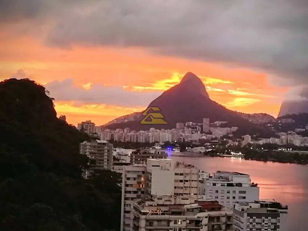 Apartamento, 3 quartos, 282 m² - Foto 1
