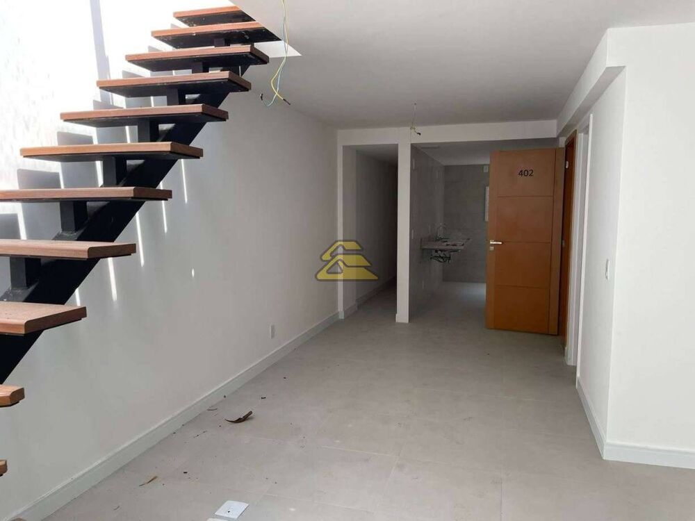Cobertura à venda com 2 quartos, 181m² - Foto 2
