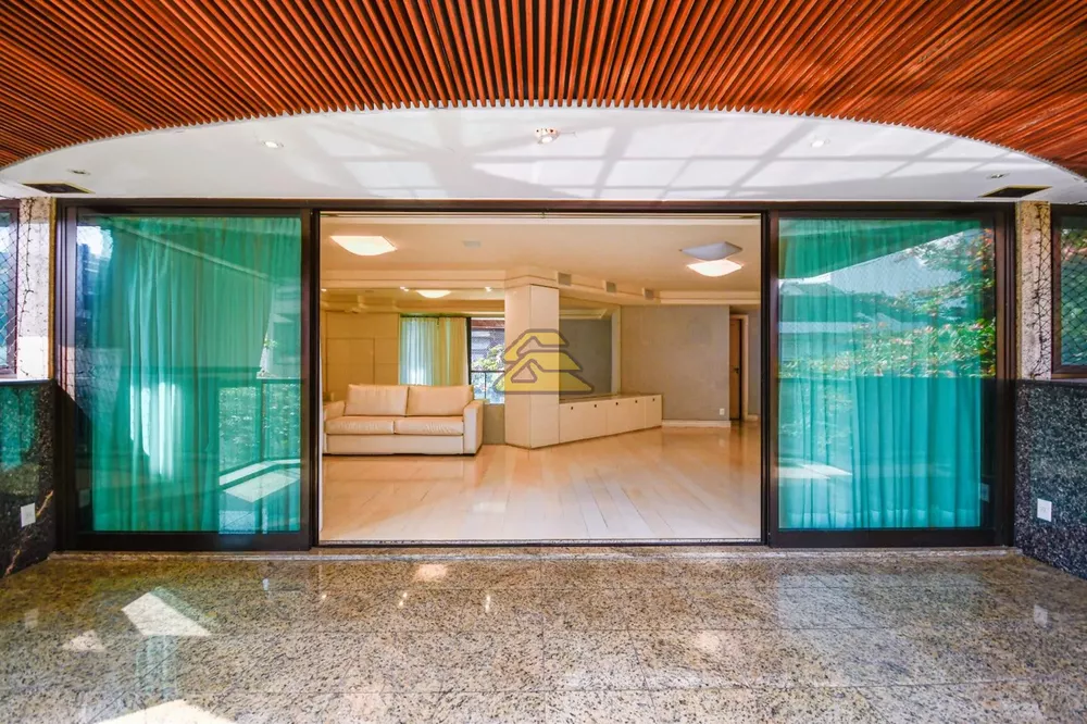 Apartamento, 4 quartos, 209 m² - Foto 2