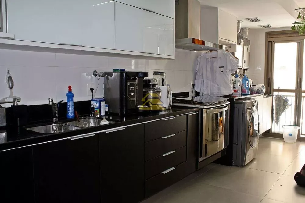 Apartamento, 4 quartos, 221 m² - Foto 1