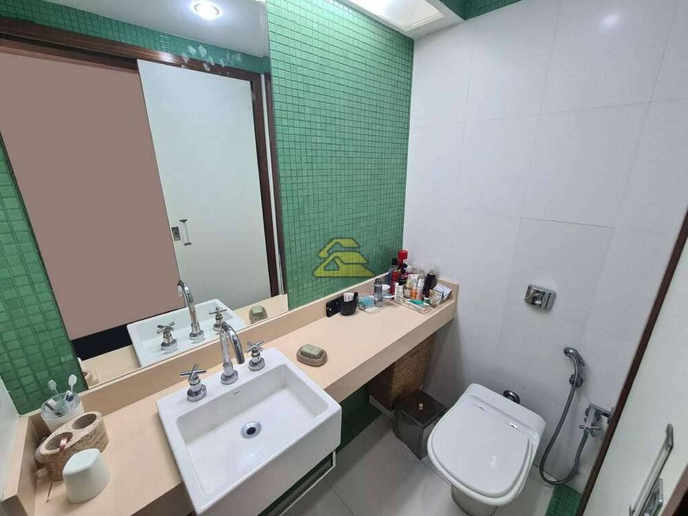 Apartamento à venda com 4 quartos, 191m² - Foto 21