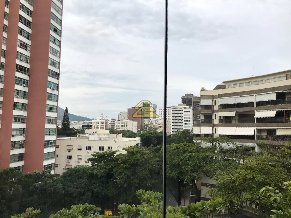 Cobertura à venda com 3 quartos, 228m² - Foto 18