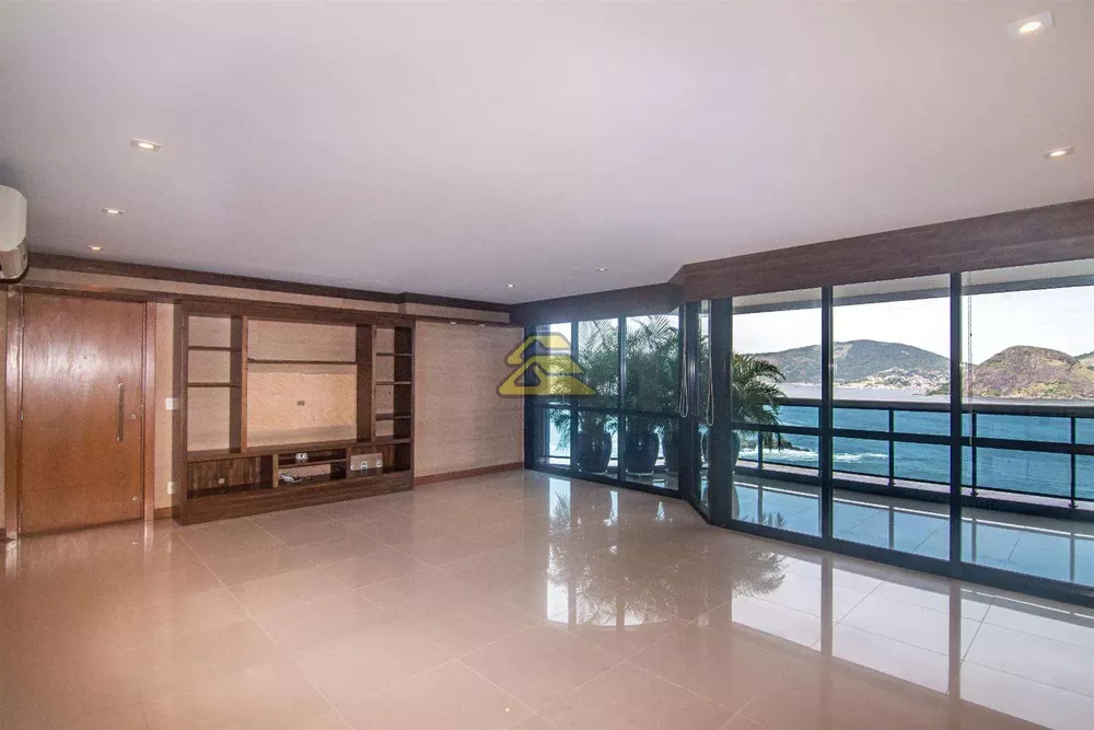 Apartamento, 3 quartos, 250 m² - Foto 4