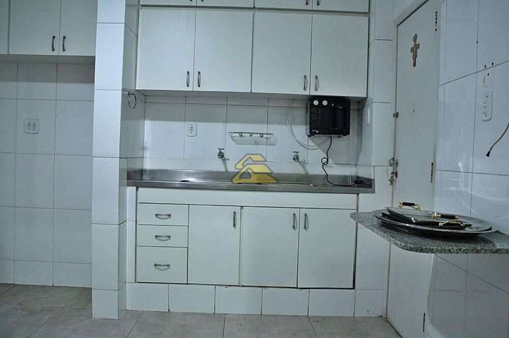 Apartamento à venda com 4 quartos, 200m² - Foto 11
