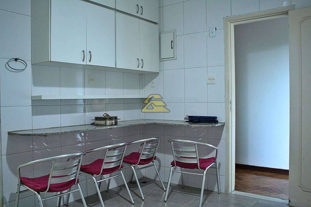 Apartamento à venda com 4 quartos, 200m² - Foto 12