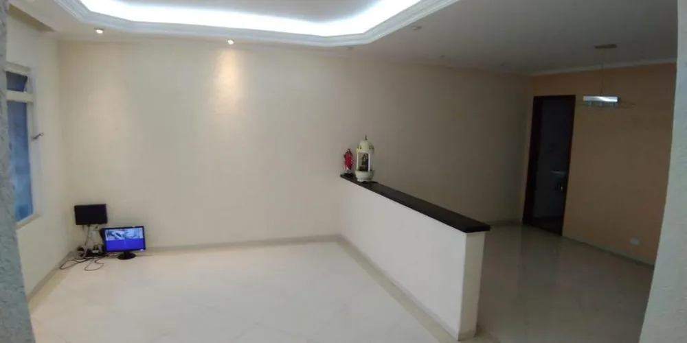Casa, 3 quartos, 235 m² - Foto 1