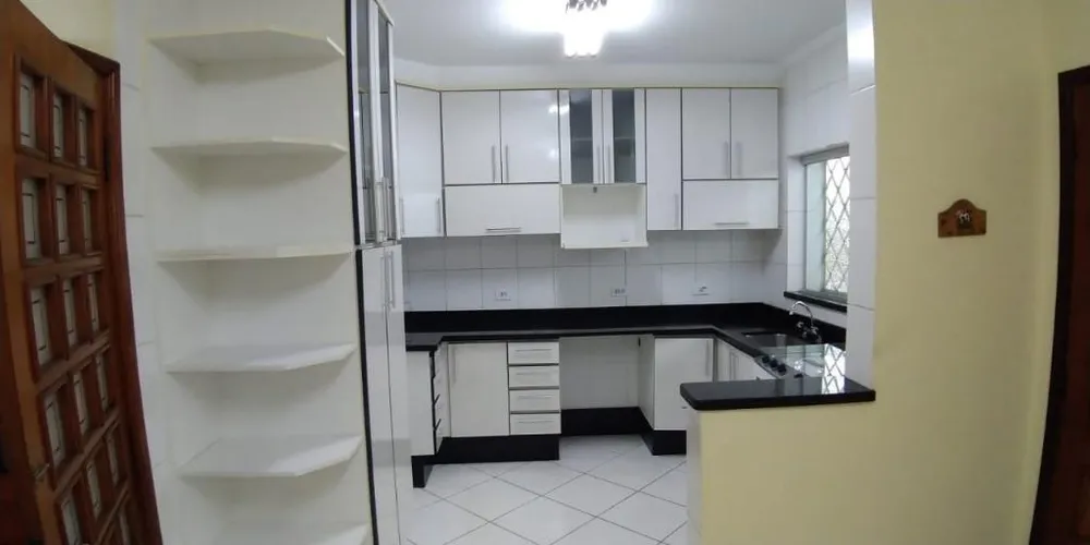 Casa, 3 quartos, 235 m² - Foto 3