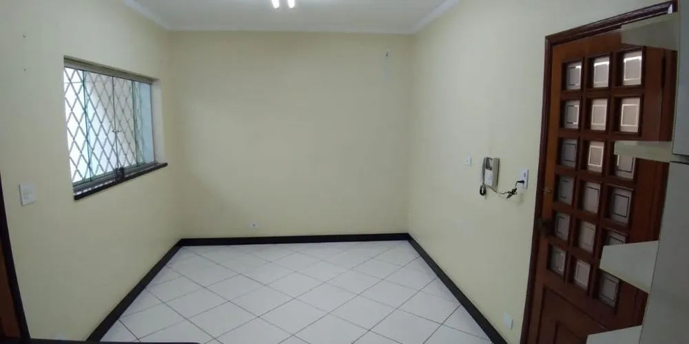 Casa, 3 quartos, 235 m² - Foto 2