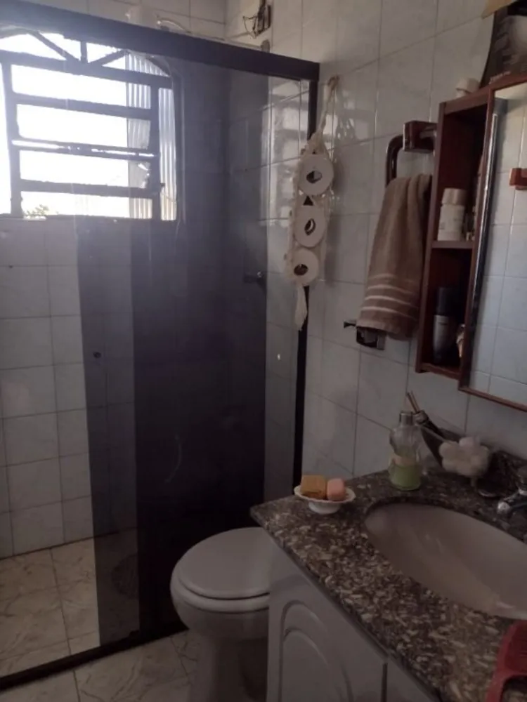Casa, 4 quartos, 240 m² - Foto 3