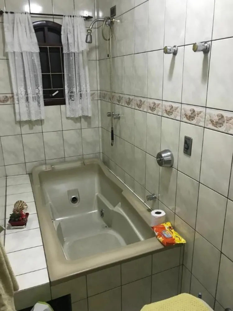 Casa, 4 quartos, 410 m² - Foto 1