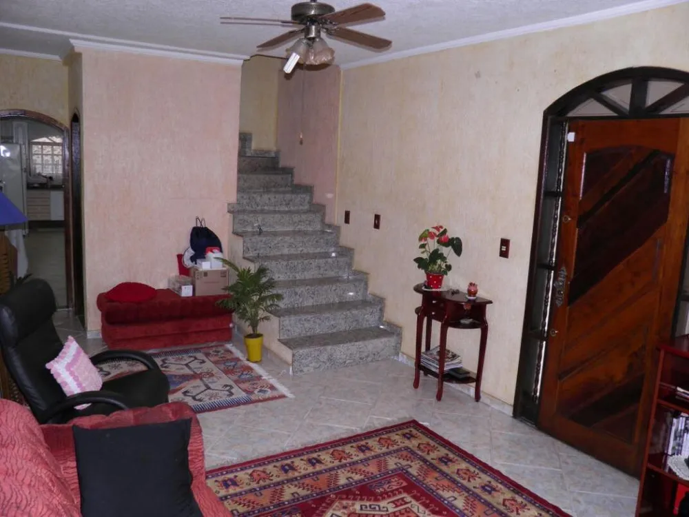 Casa, 3 quartos, 180 m² - Foto 1