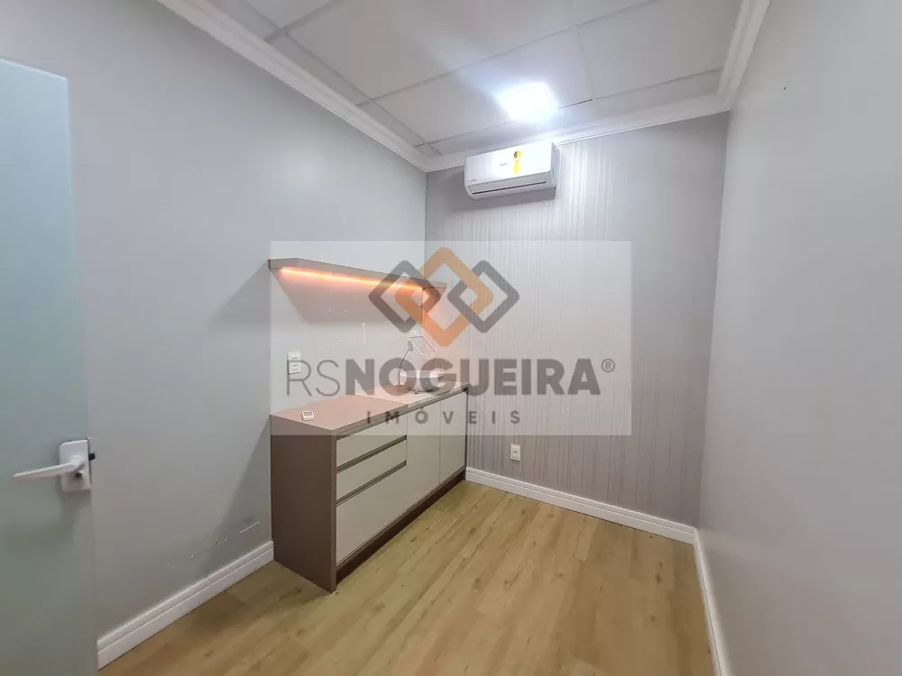 Sala-Conjunto, 295 m² - Foto 1
