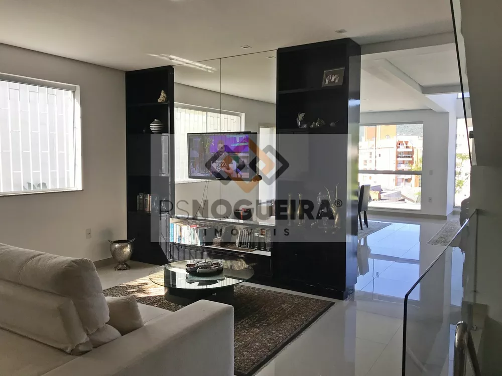 Casa, 4 quartos, 439 m² - Foto 2