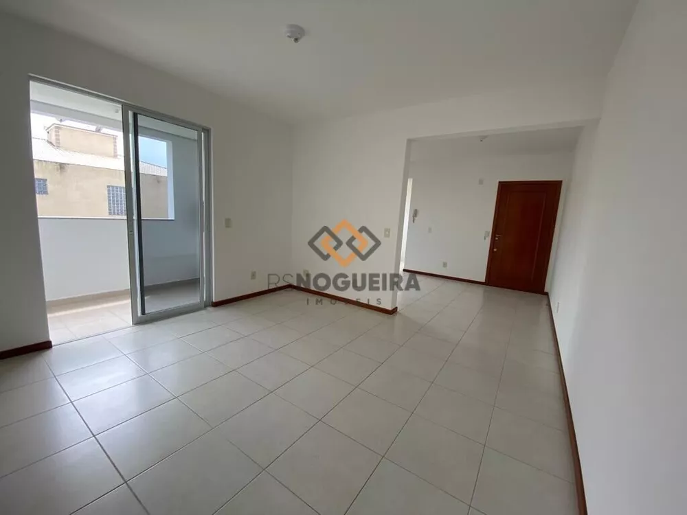 Apartamento à venda com 2 quartos, 84m² - Foto 1