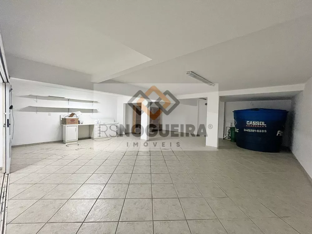 Casa, 4 quartos, 317 m² - Foto 2