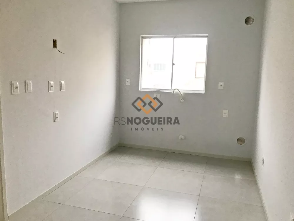 Casa Comercial à venda com 29 quartos, 700m² - Foto 1