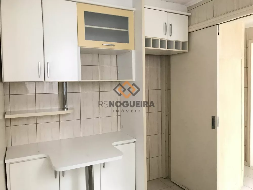 Apartamento à venda com 2 quartos, 80m² - Foto 4