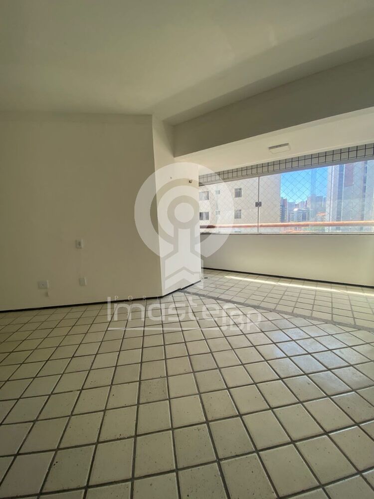 Apartamento à venda com 3 quartos, 140m² - Foto 4