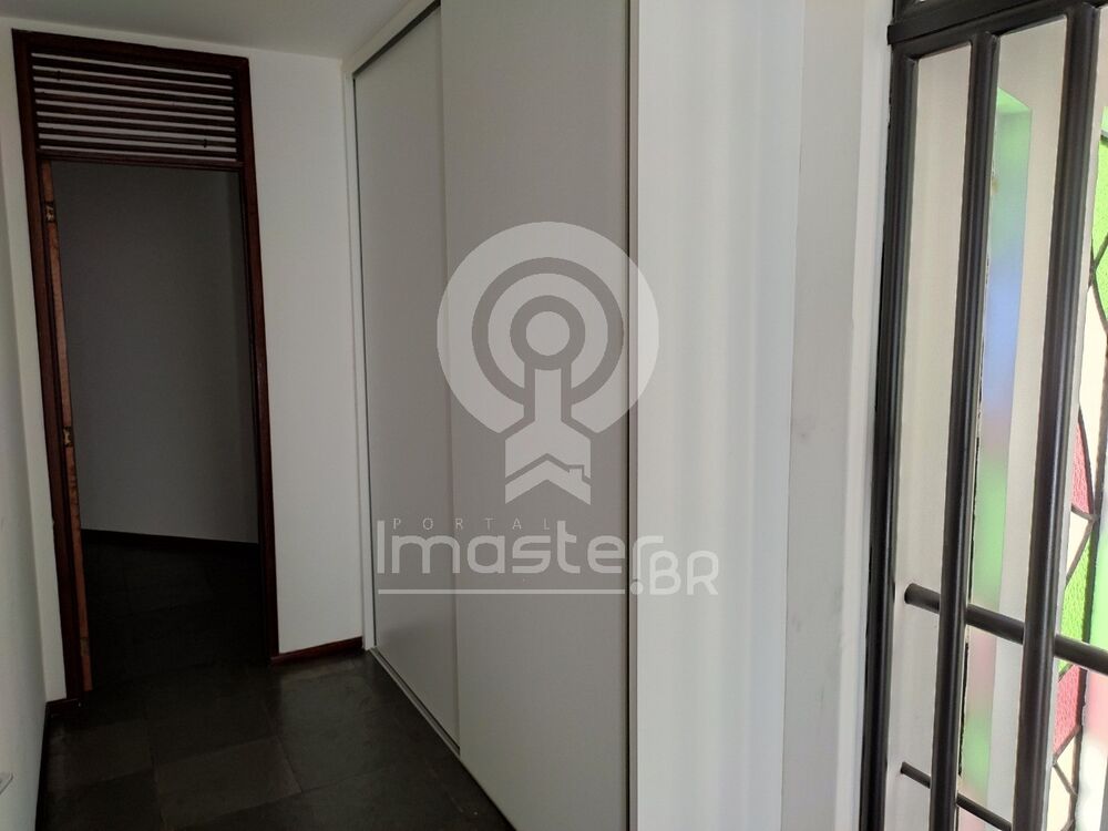 Casa à venda com 5 quartos, 410m² - Foto 32