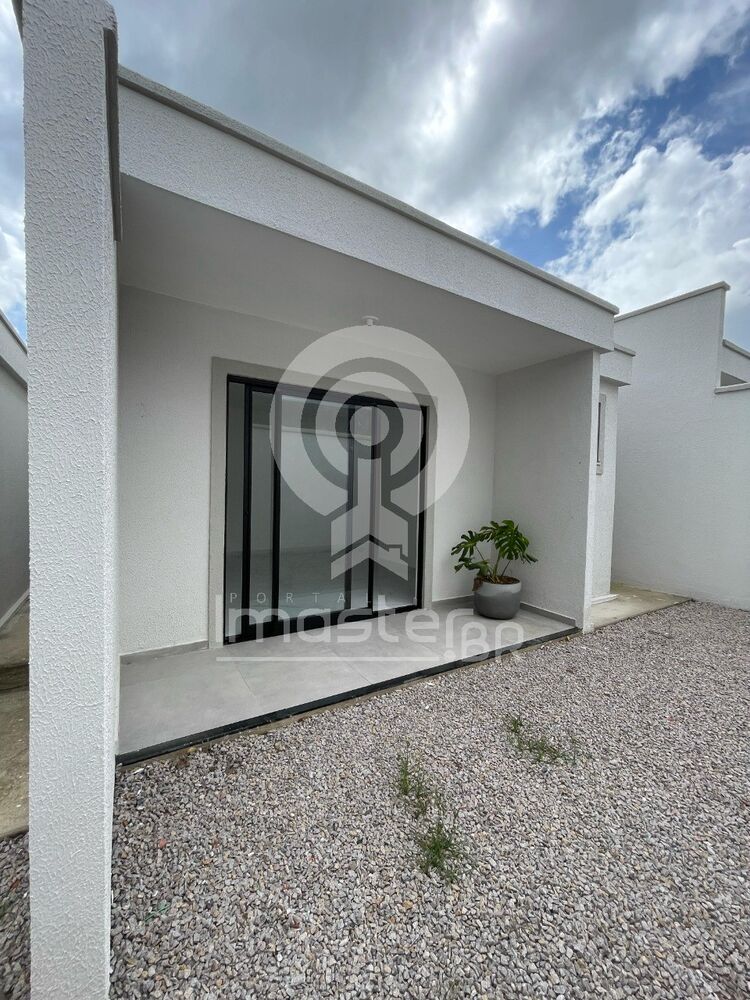 Casa à venda com 4 quartos, 140m² - Foto 12