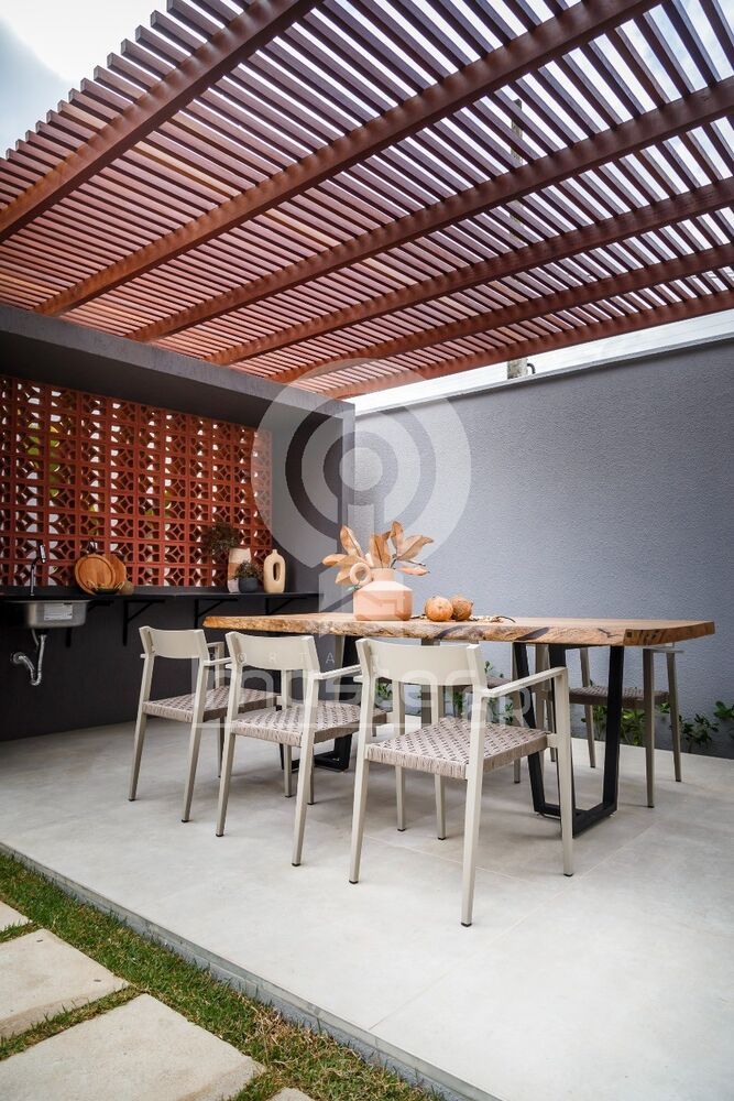 Casa à venda com 4 quartos, 131m² - Foto 8