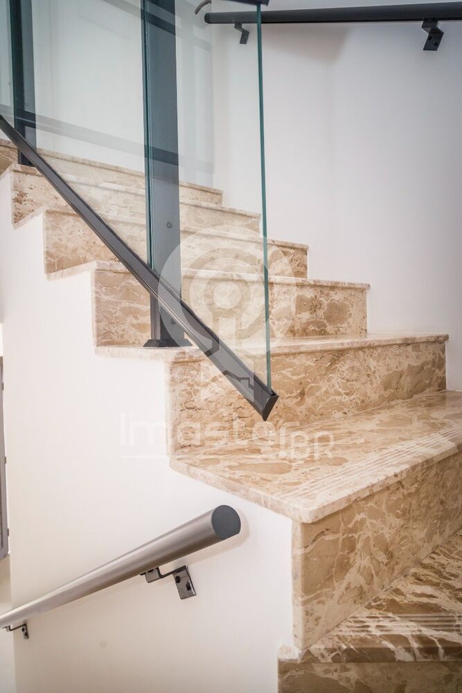 Casa à venda com 4 quartos, 131m² - Foto 18
