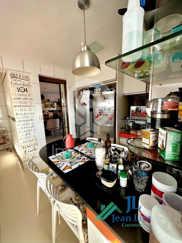 Apartamento à venda com 3 quartos, 145m² - Foto 4