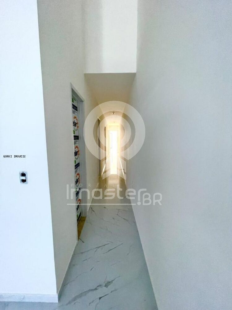 Casa à venda com 4 quartos, 248m² - Foto 3
