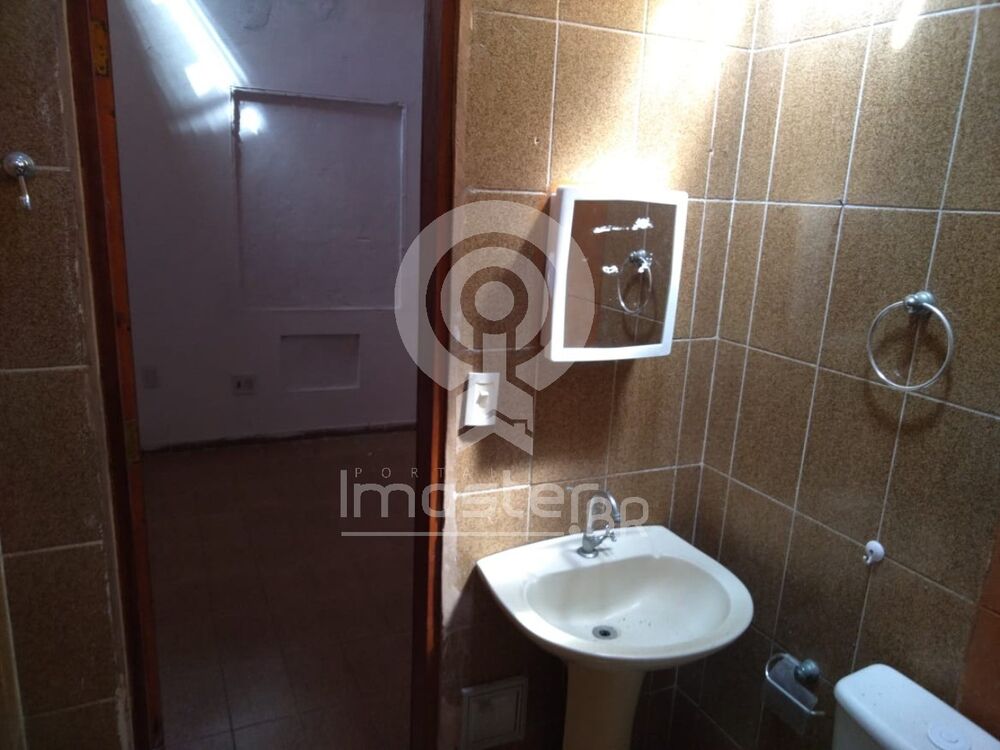 Casa à venda e aluguel com 2 quartos, 75m² - Foto 7