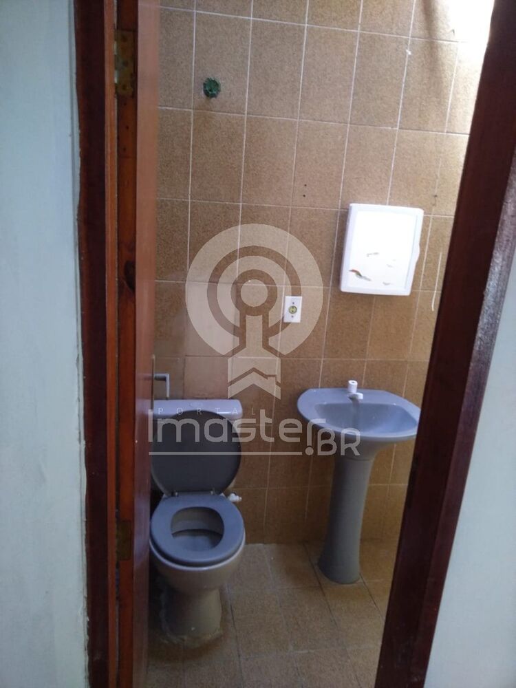 Casa à venda e aluguel com 2 quartos, 75m² - Foto 1