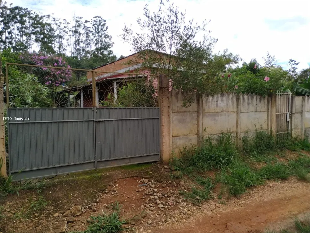 Sítio, 2 quartos, 700 m² - Foto 1