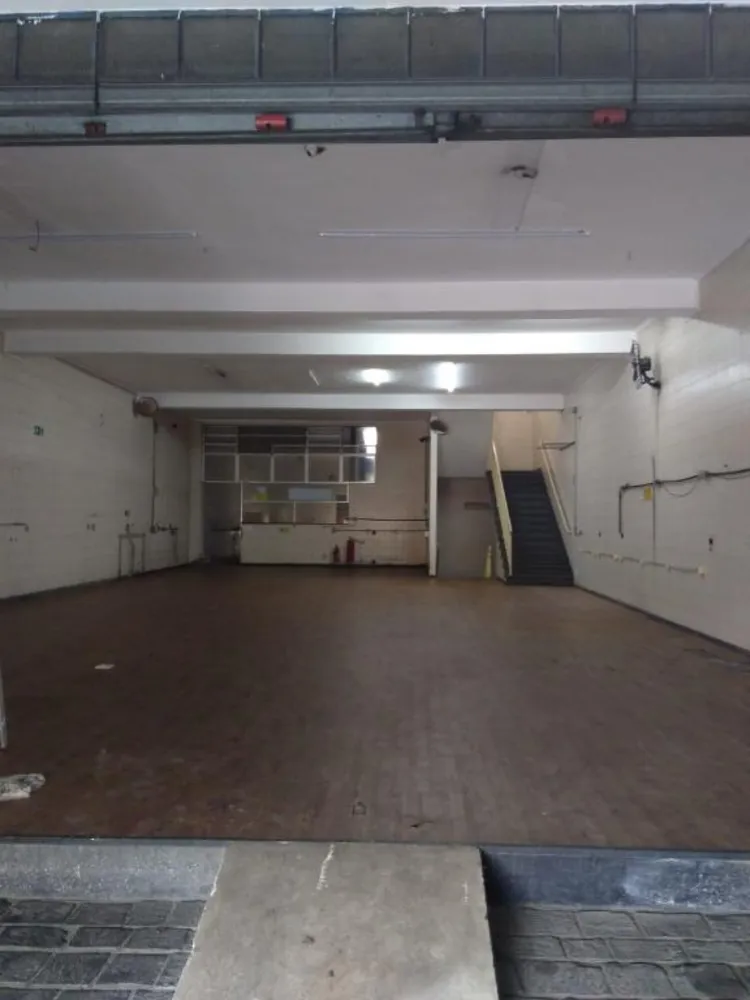 Loja-Salão, 600 m² - Foto 1
