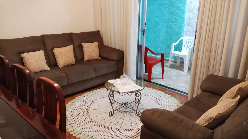 Casa, 3 quartos, 141 m² - Foto 2
