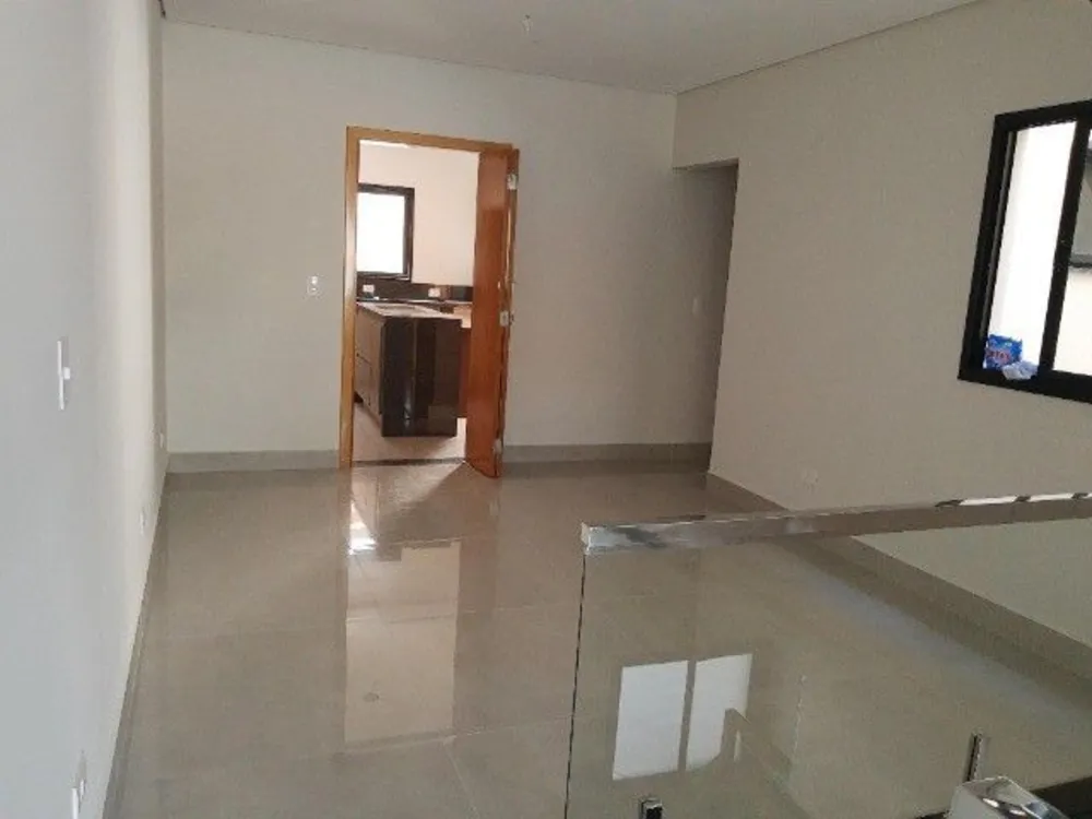 Sobrado, 3 quartos, 194 m² - Foto 1