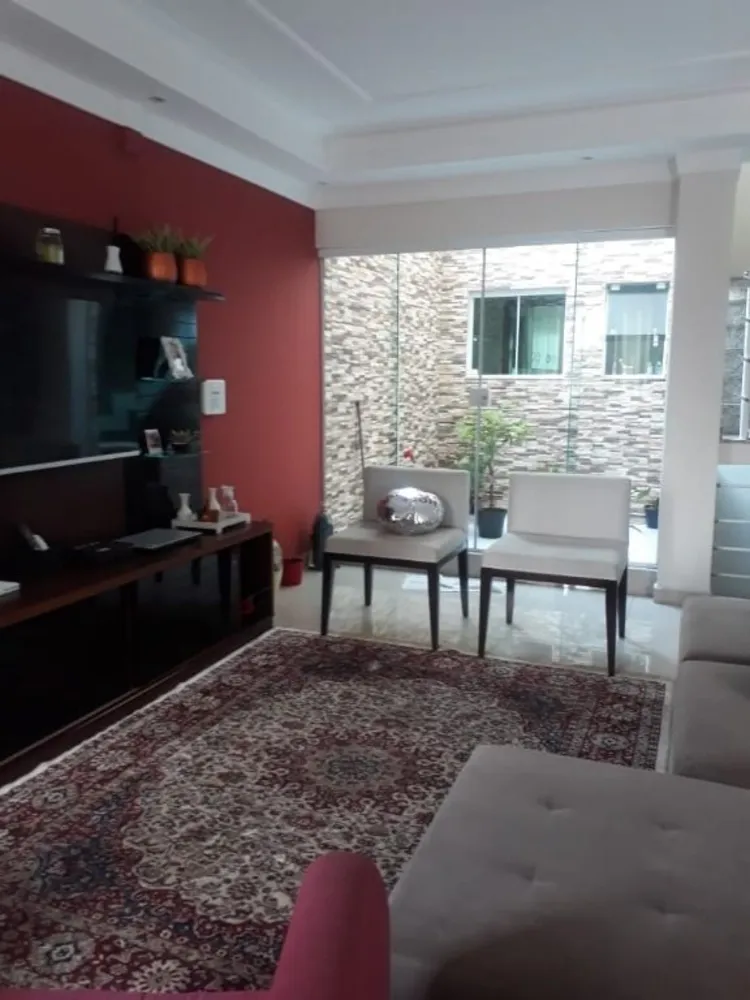 Sobrado, 3 quartos, 285 m² - Foto 2