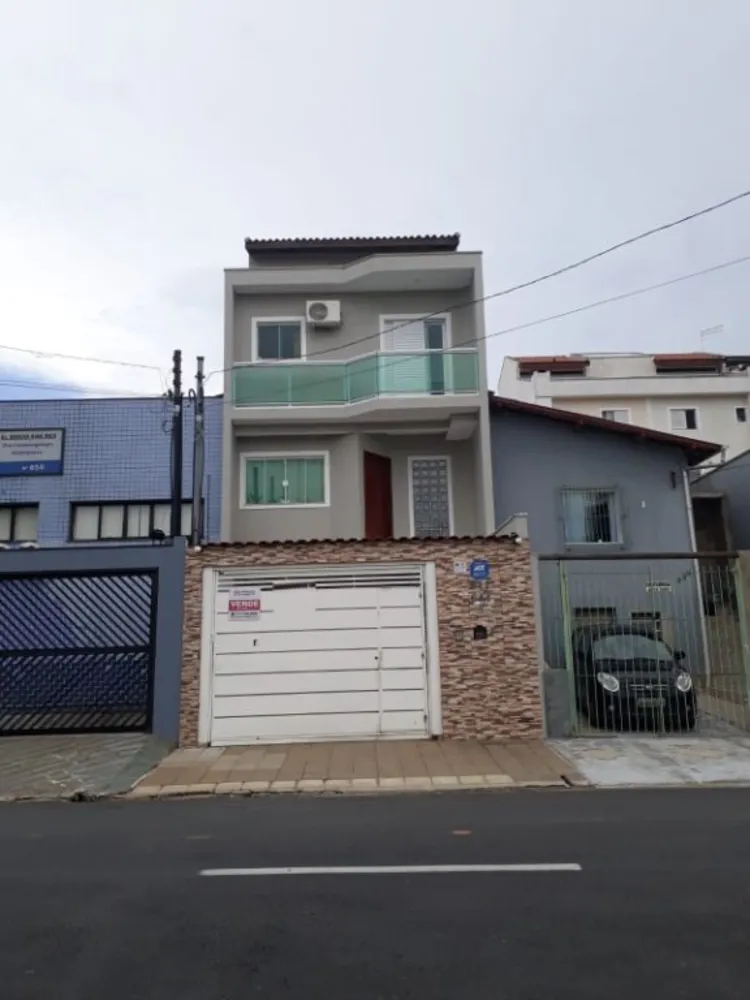 Sobrado, 3 quartos, 285 m² - Foto 1