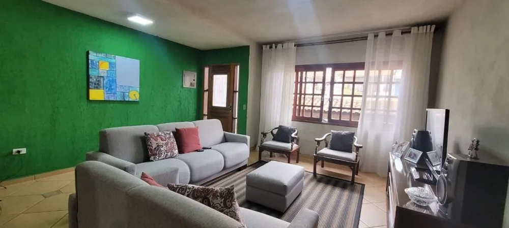 Sobrado, 3 quartos, 217 m² - Foto 1