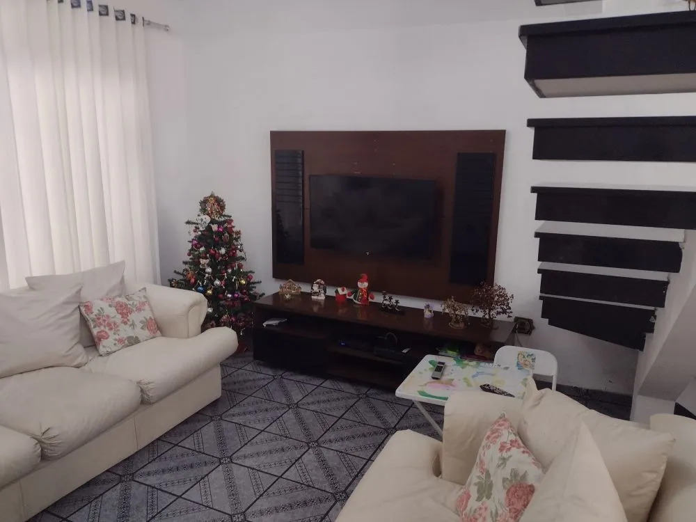 Sobrado, 3 quartos, 195 m² - Foto 1