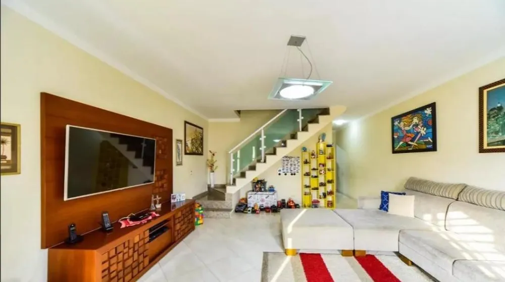 Sobrado, 3 quartos, 215 m² - Foto 2