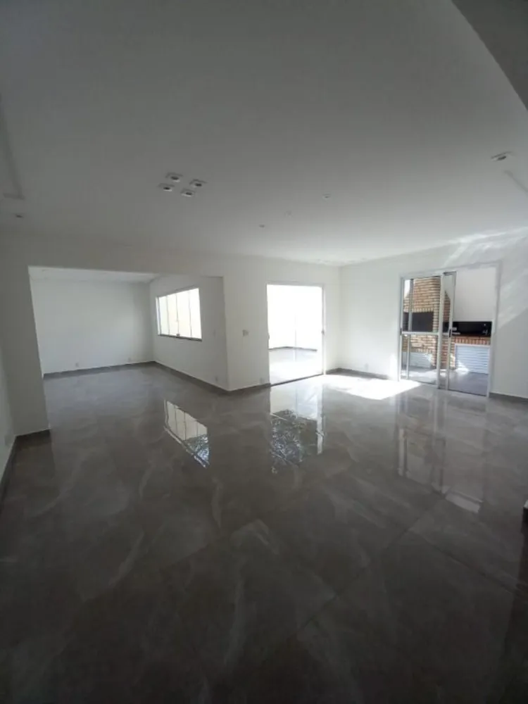 Sobrado, 3 quartos, 200 m² - Foto 2