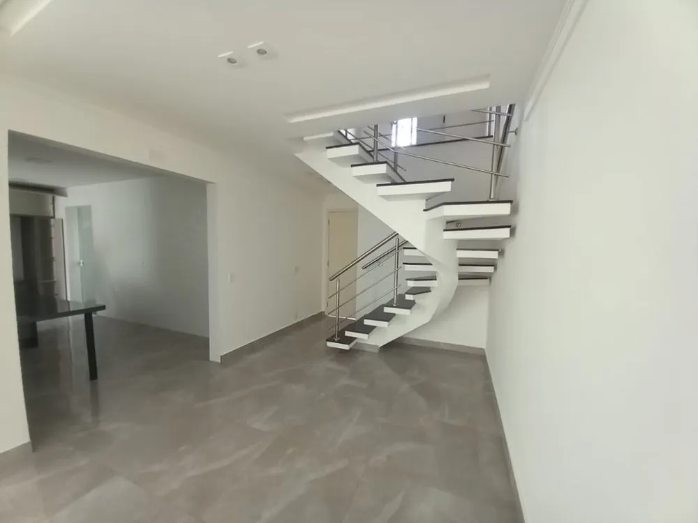 Sobrado, 3 quartos, 200 m² - Foto 3