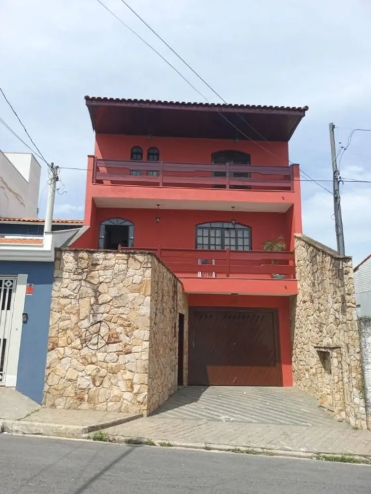 Sobrado, 3 quartos, 220 m² - Foto 1
